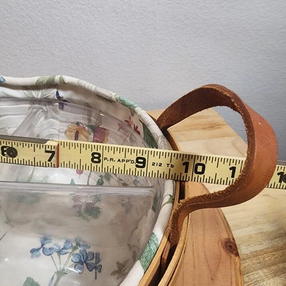 Longaberger 2000 Medium Round Storage Basket Floral Liner Divider Handles USA